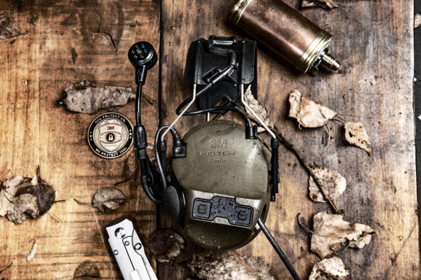 3M Peltor ComTac VIII Hearing Defender