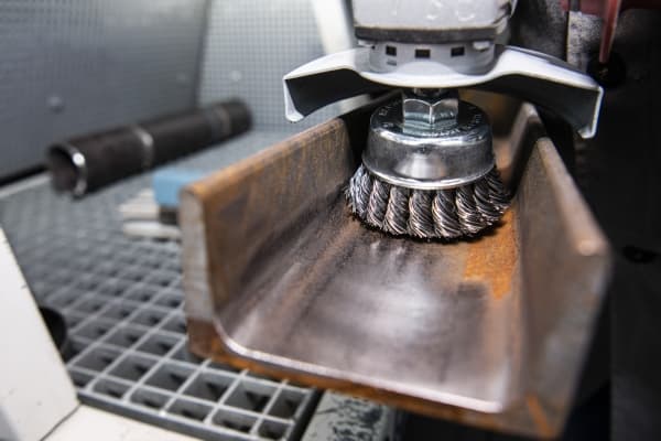 Klingspor BT 600 Z Topfbürste mit Gewinde M14